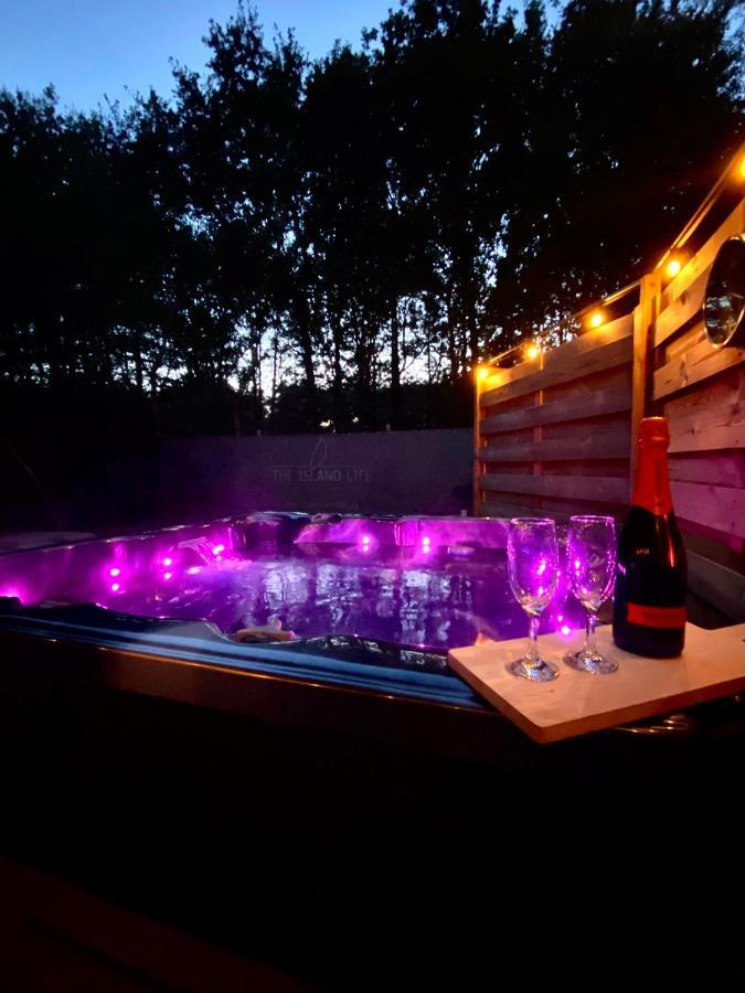 Bed and Breakfast The Island Life Texel - Wellness De Koog  Exterior foto