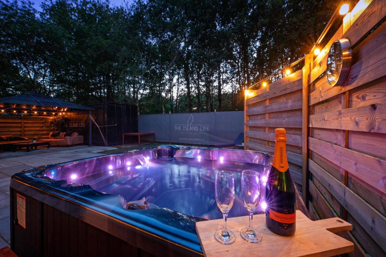Bed and Breakfast The Island Life Texel - Wellness De Koog  Exterior foto