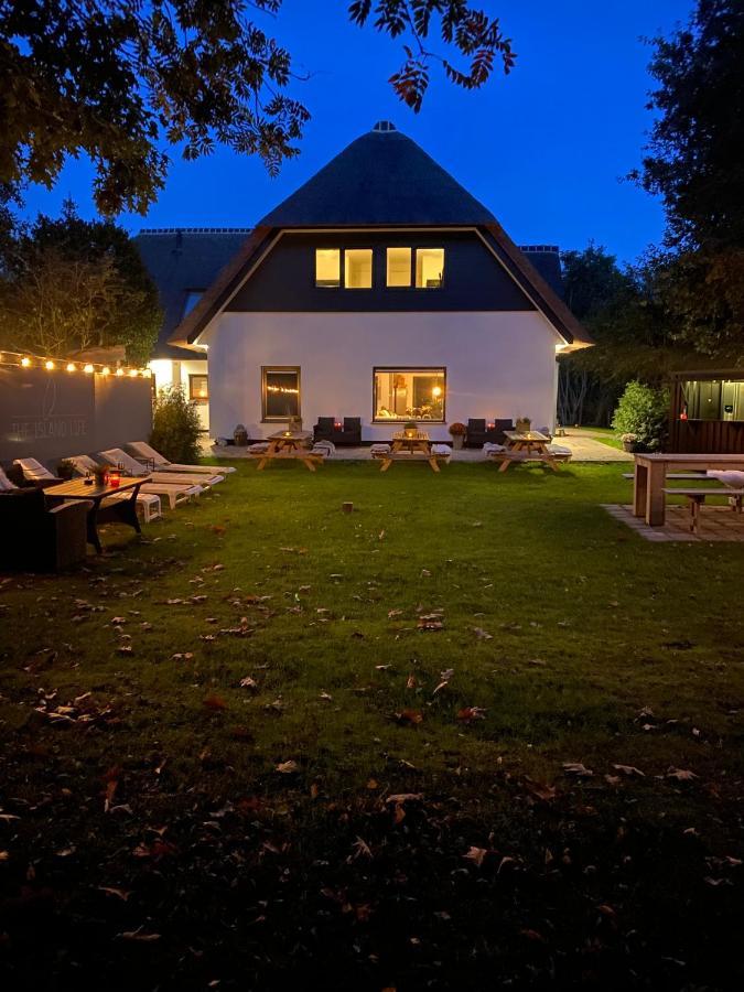 Bed and Breakfast The Island Life Texel - Wellness De Koog  Exterior foto